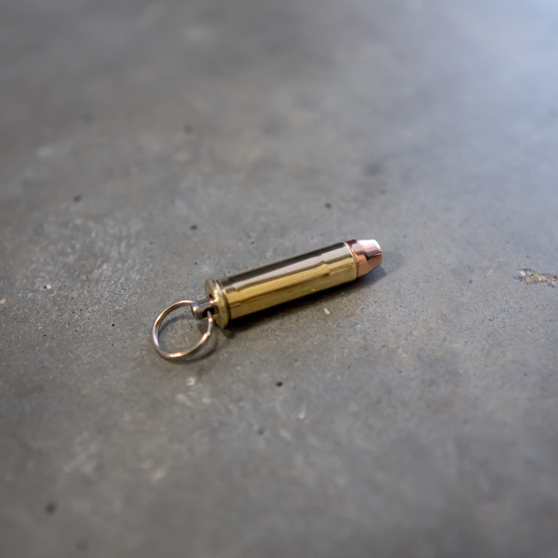 Patrone im Kaliber 357 Magnum als Schlüsselanhänger 