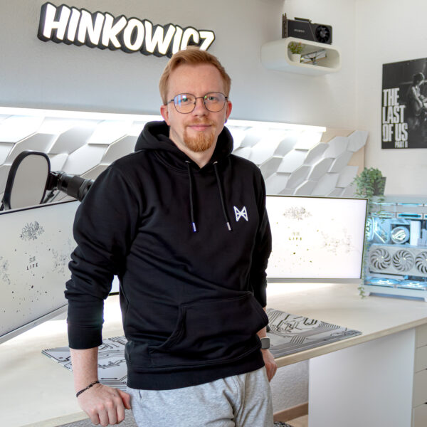 Hinkowicz-Hoodie-Shop